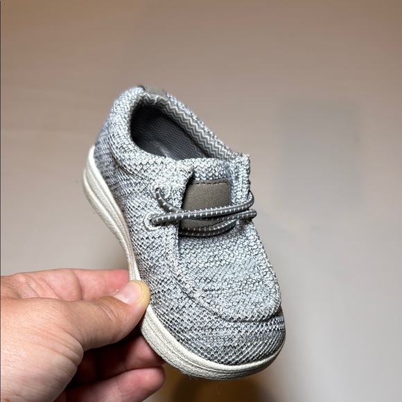 Old Navy Slip-On Deck Shoes for Toddler Boys Size 7 - Picture 3 of 10